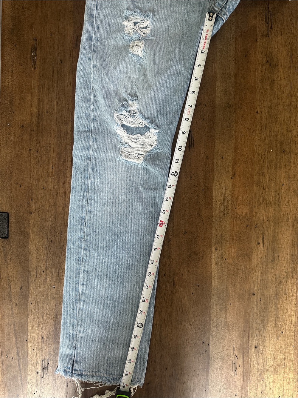 Levi's Women’s Light Blue Distressed 501 Jeans Size 27 - Picture 9 of 13
